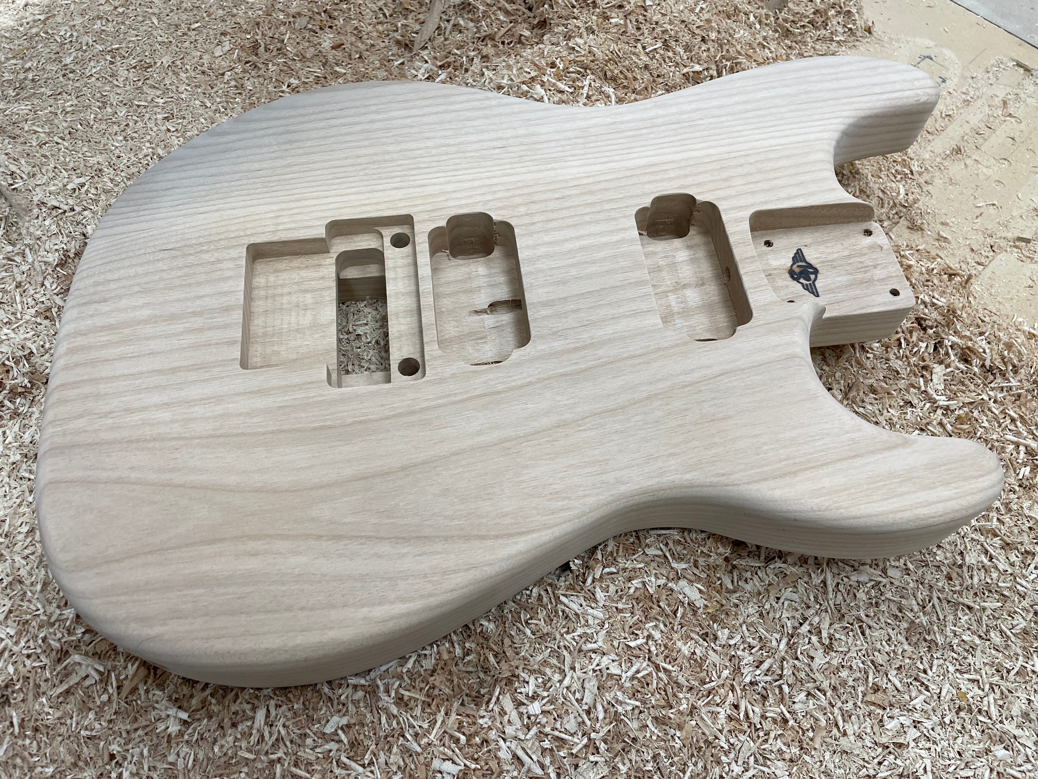 RS Guitar Works ストラト　スワンプアッシュ Old School Strat™ Body – RS Guitarworks