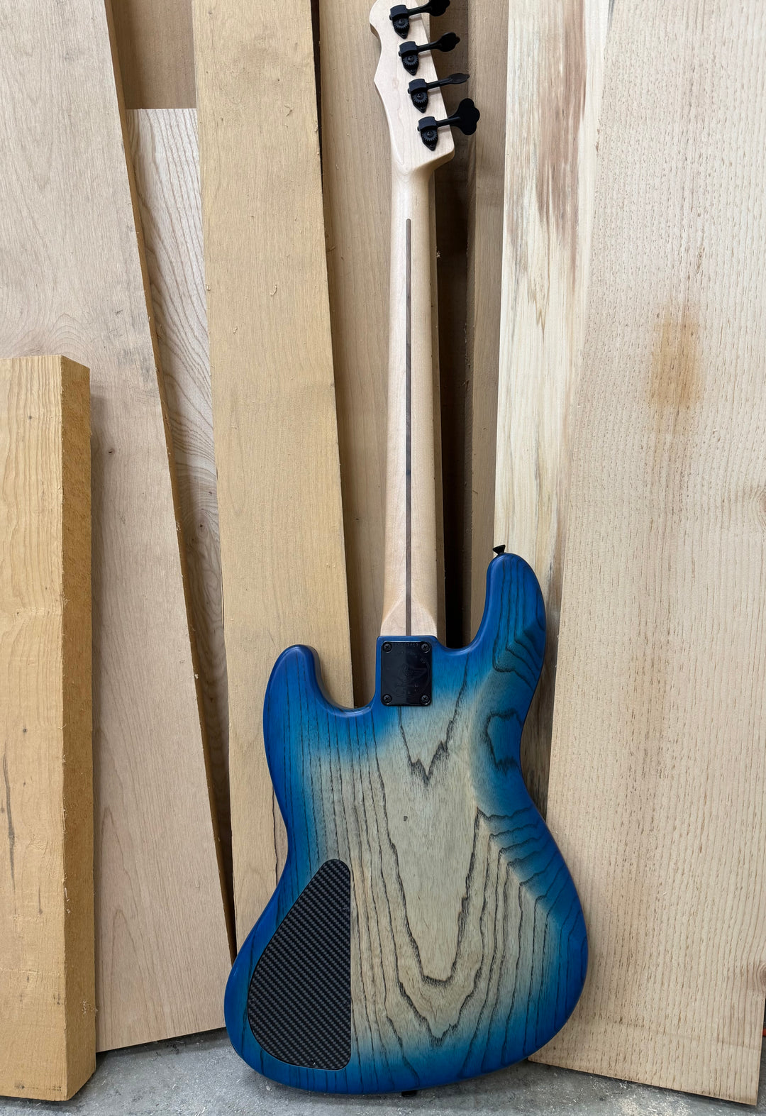CONTOUR 63 BLENDER BASS - SATIN BLUE BURST