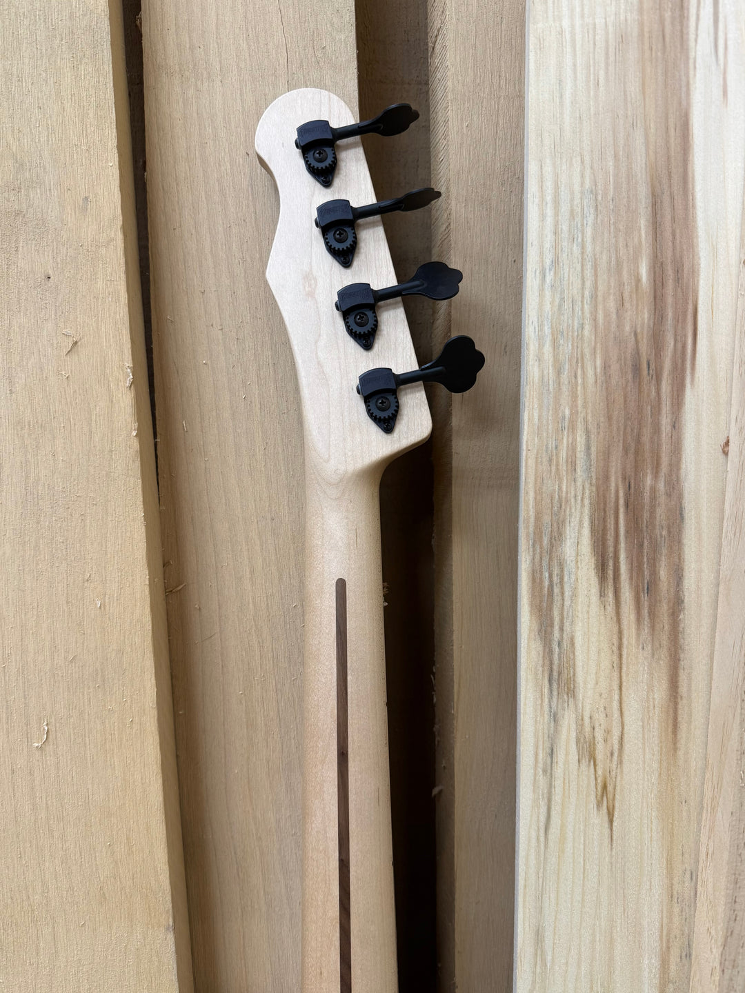 CONTOUR 63 BLENDER BASS - SATIN BLUE BURST