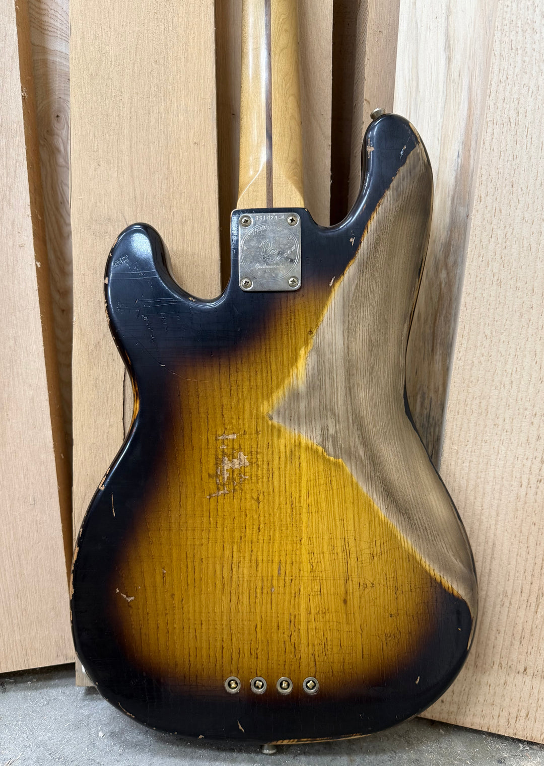 Contour 56 Bass