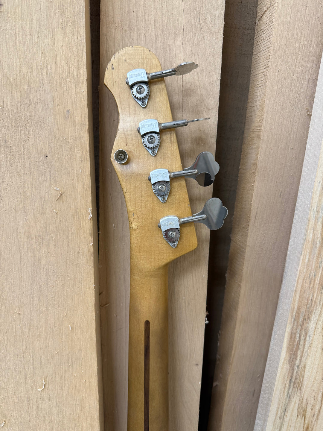 Contour 56 Bass