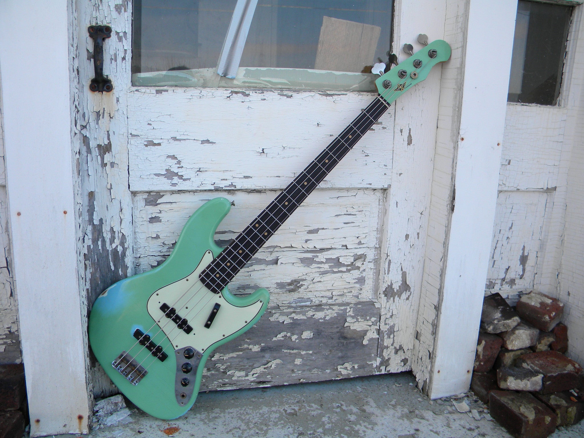 Contour Bass '63